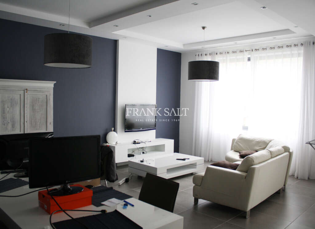 Apartamento T3 em Swieqi, Malta N.º 3458