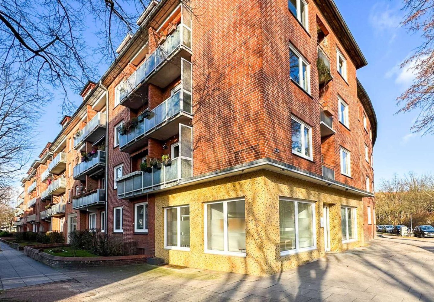 150m² Office in Hamburg-Nord, Germany No. 13803