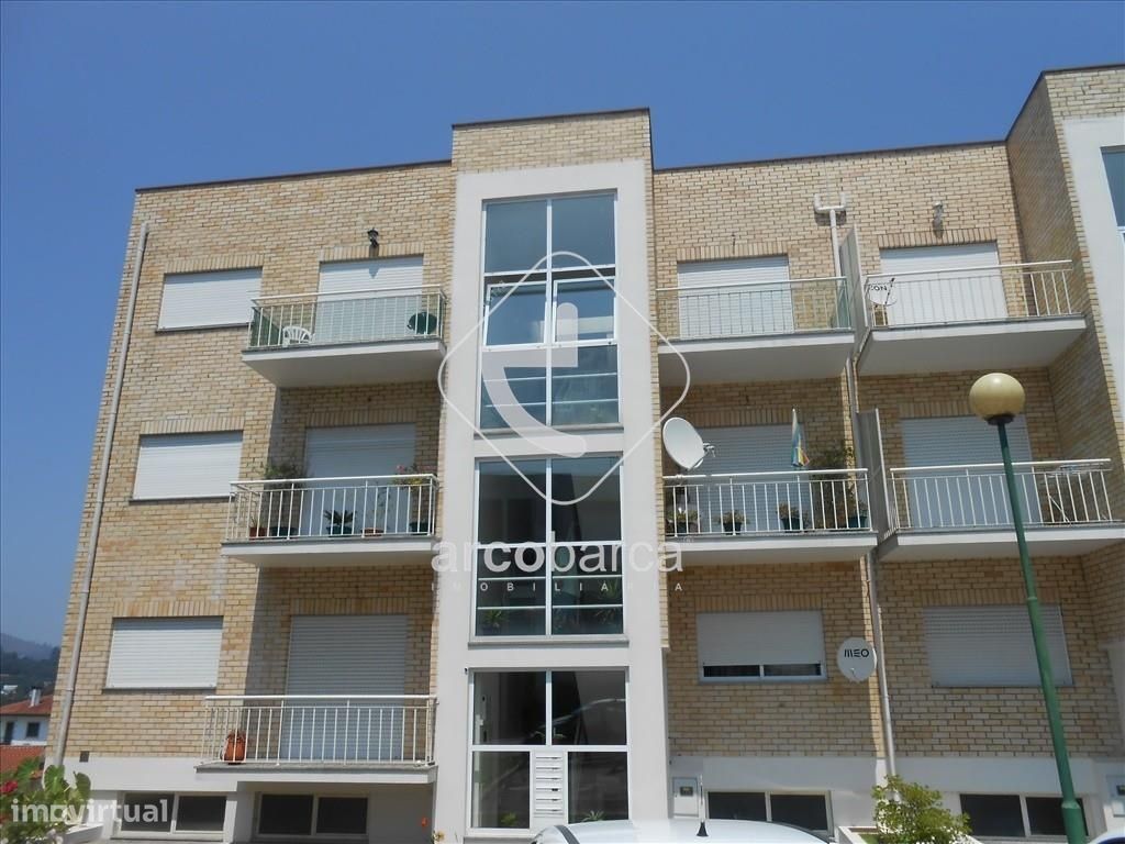 2 غرف نوم شقة في Arcos de Valdevez, Portugal رقم 211281