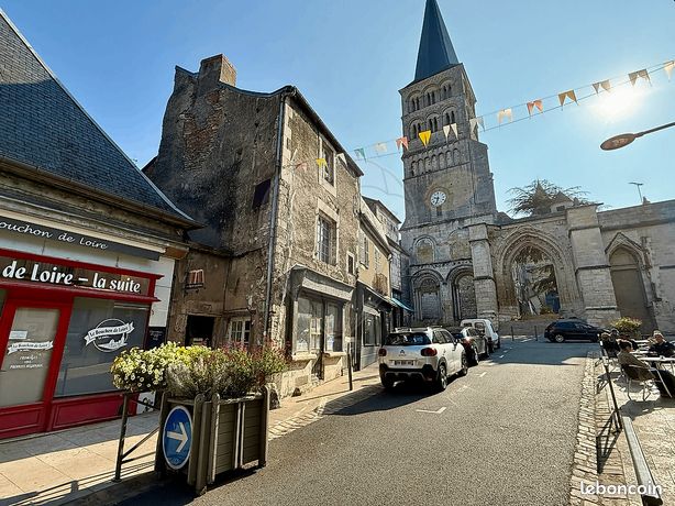 1 chambre Propriété commerciale à La Charité-sur-Loire, France No. 313559