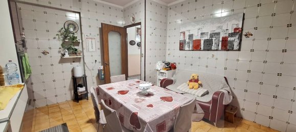 3-Zimmer Gewerbliche Immobilie in Naples, Italy, Nr. 34484 6