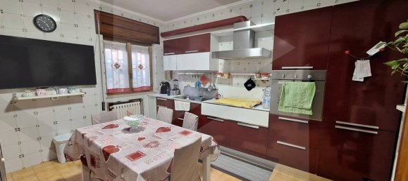 3-Zimmer Gewerbliche Immobilie in Naples, Italy, Nr. 34484 15