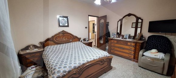 3-Zimmer Gewerbliche Immobilie in Naples, Italy, Nr. 34484 14
