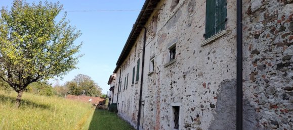 6 bedrooms House in Feltre, Italy No. 330682 4