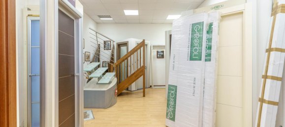 2غرفة عقار تجاري في Catania, Italy رقم 154303 22