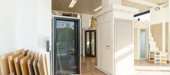 2غرفة عقار تجاري في Catania, Italy رقم 154303 8