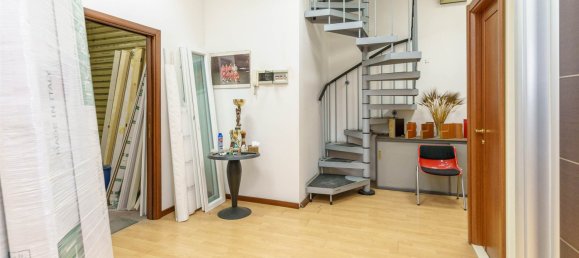 2غرفة عقار تجاري في Catania, Italy رقم 154303 25