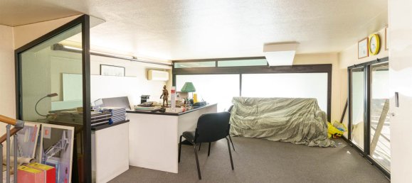 2غرفة عقار تجاري في Catania, Italy رقم 154303 16