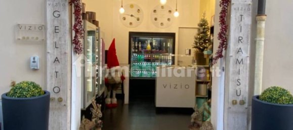 1-salle Propriété commerciale à Rome, Italy No. 9317 4