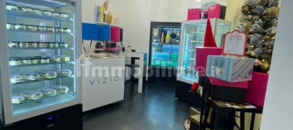 1-salle Propriété commerciale à Rome, Italy No. 9317 17