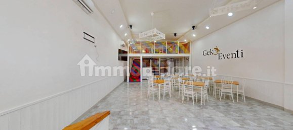 2 rooms Commercial property in Pomigliano d'Arco, Italy No. 264750 3