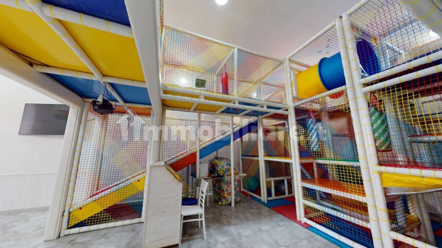 2 rooms Commercial property in Pomigliano d'Arco, Italy No. 264750