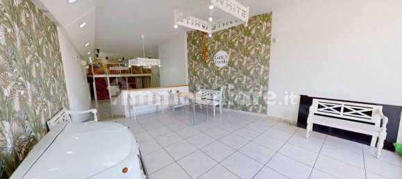 2 rooms Commercial property in Pomigliano d'Arco, Italy No. 264750 5
