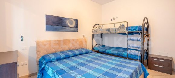 Квартира с 3 комнатами в Порто Адзурро, Италия № 107526 13