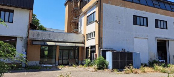 Escritório em Segrate, Italy 4700 m² N.º 358986 2