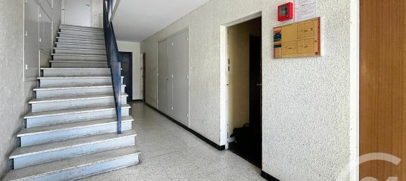 Studio in Troyes, France, Nr. 300527 10