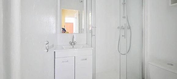 Studio in Troyes, France, Nr. 300527 4