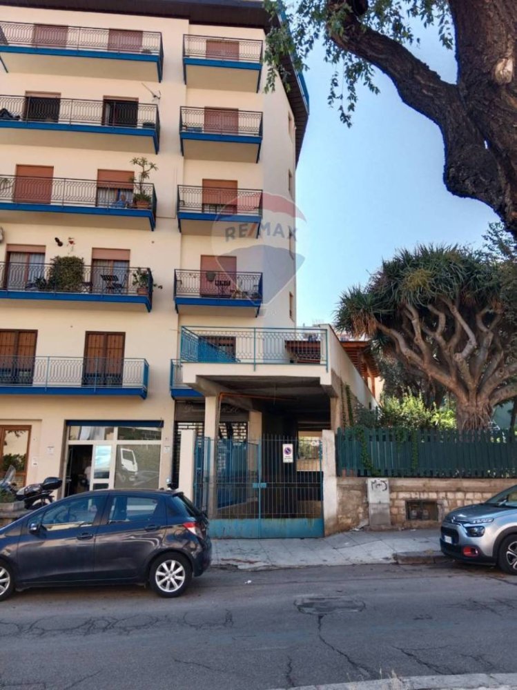 Imóvel comercial de 1 divisão em Palermo, Italy N.º 57498
