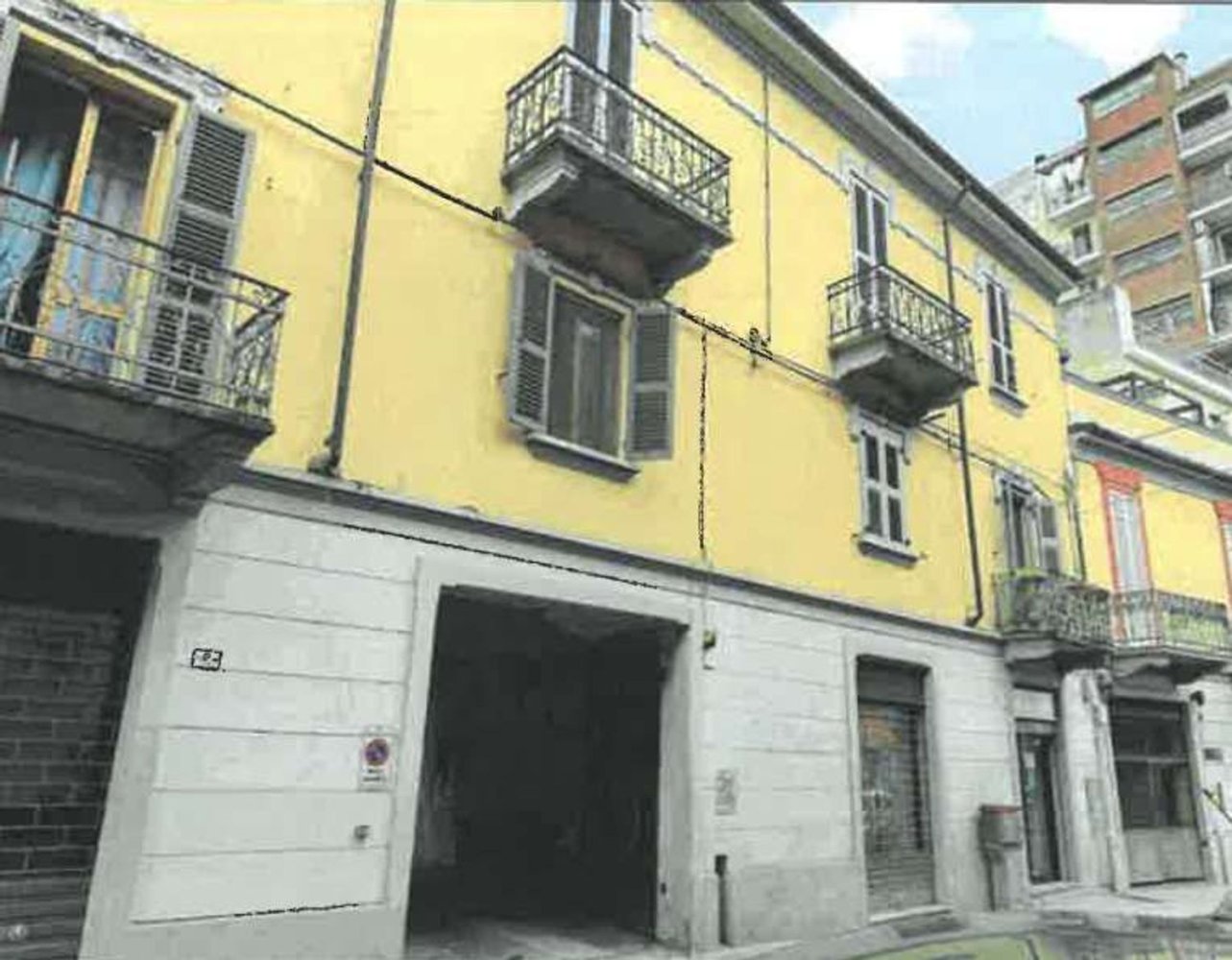 4 bedrooms Apartment in Alessandria, Italy No. 364391
