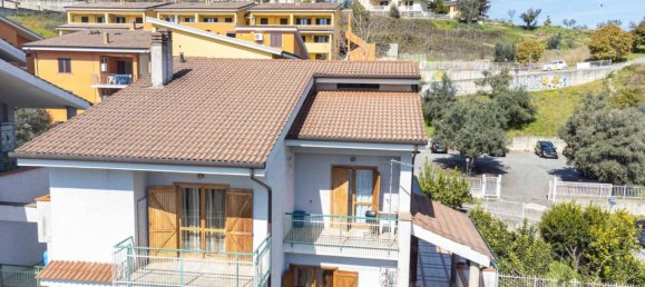 Дуплекс с 5 комнатами в Ренде, Италия № 25484 3