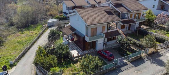 Дуплекс с 5 комнатами в Ренде, Италия № 25484 8