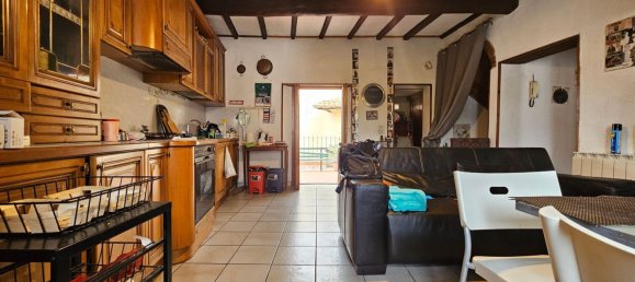 Квартира с 3 спальнями в Реджелло, Италия № 379043 7