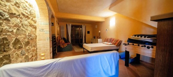 4 bedrooms House in Chianni, Italy No. 232561 14