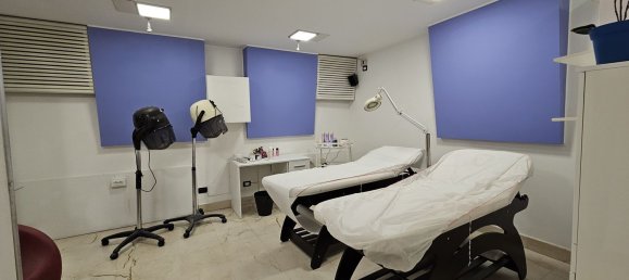  عقار تجاري في Palermo, Italy 223متر مربع رقم 62964 11