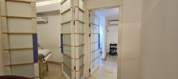  عقار تجاري في Palermo, Italy 223متر مربع رقم 62964 10