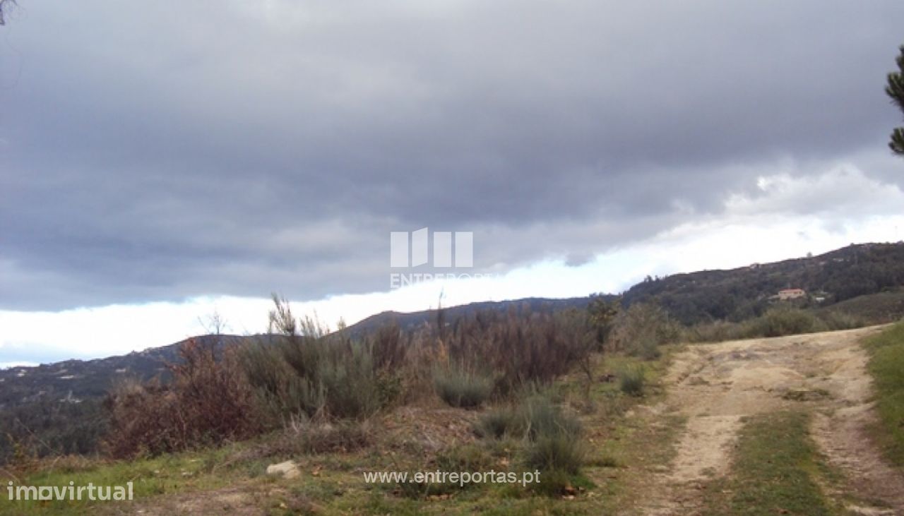 Terreno en Marco de Canaveses, Portugal 27000 m² No. 55084