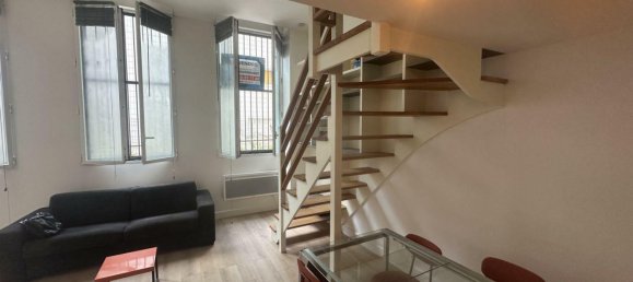 1 bedroom Apartment in Paris, France No. 194078 2