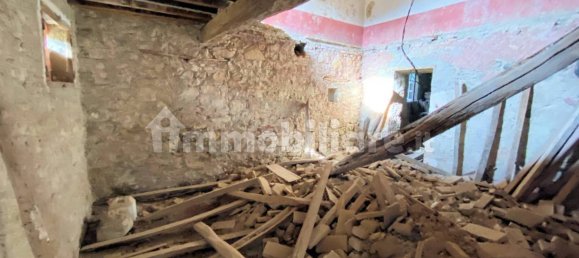 Casa de 3 dormitorios en Lajatico, Italy No. 178037 16