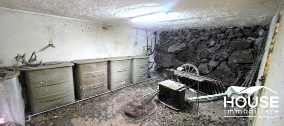 Вилла с 5 спальнями в Николози, Италия № 325490 33