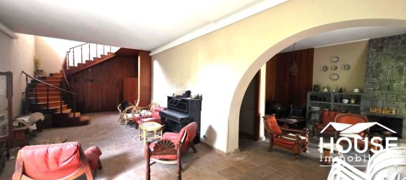 Вилла с 5 спальнями в Николози, Италия № 325490 6