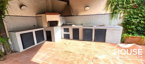 Вилла с 5 спальнями в Николози, Италия № 325490 38