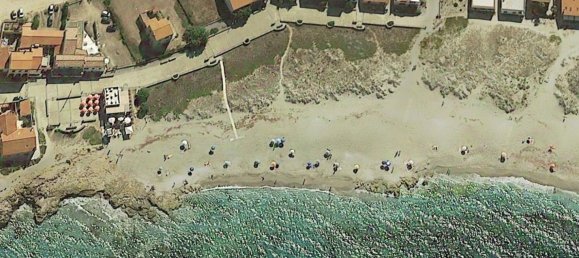 Дом с 2 комнатами в Кабрас, Италия № 256289 5