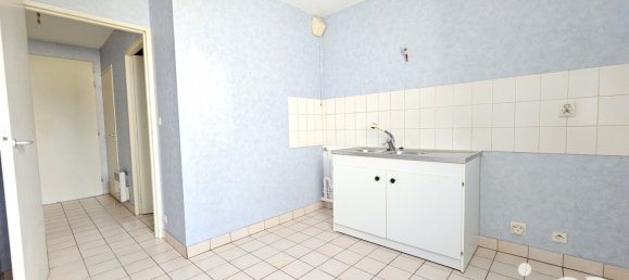 2 rooms Apartment in La Riche, France No. 225913 5