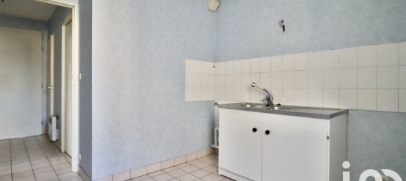 2 rooms Apartment in La Riche, France No. 225913 9