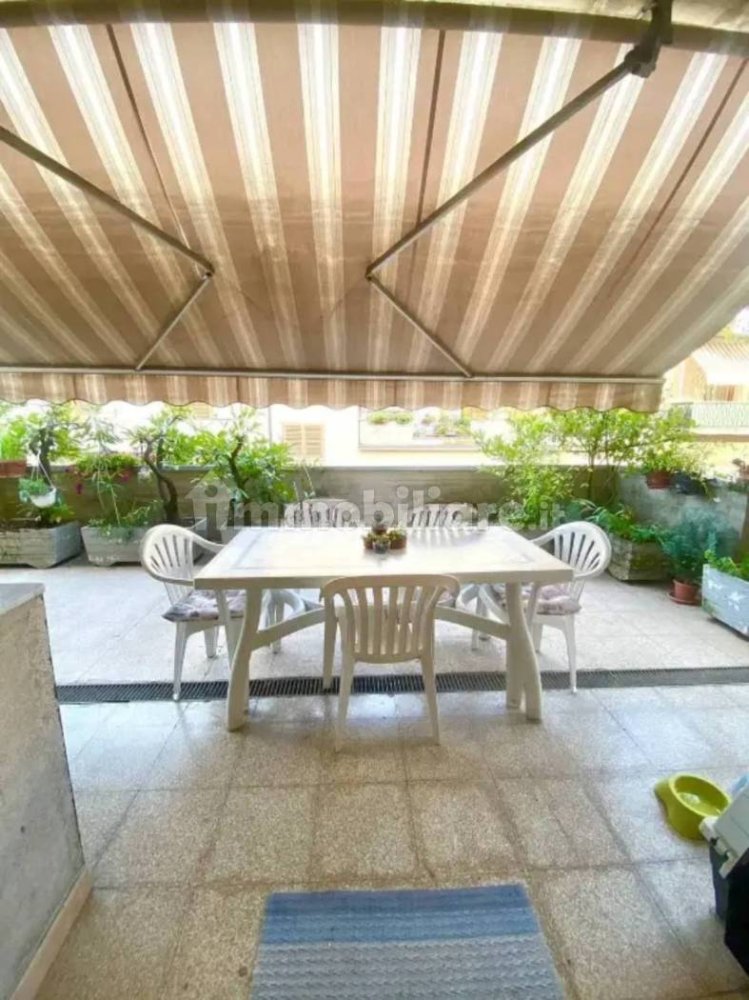 3 Schlafzimmer Wohnung in Subbiano, Italy, Nr. 356246