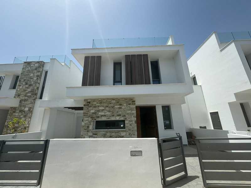 3 Schlafzimmer Gewerbliche Immobilie in Larnaca, Cyprus, Nr. 20230