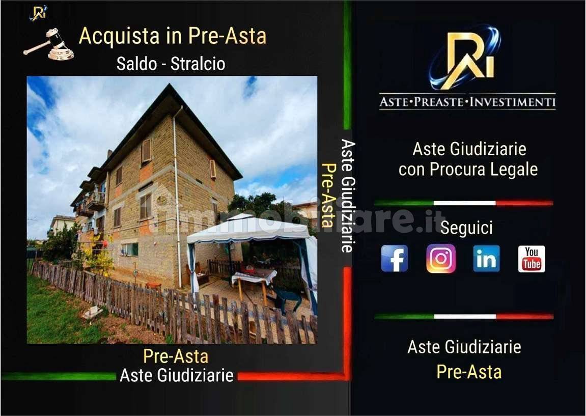 3 غرف نوم شقة في Cisterna di Latina, Italy رقم 187625