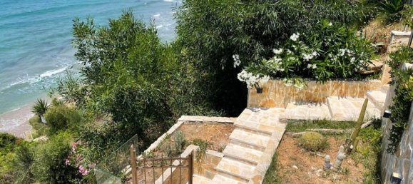 1 dormitorio adosado en venta en Corfu, Central Corfu and Diapontian Islands, Corfu, Ionian Islands, Peloponnese, Western Greece and the Ionian, Greece № 8360 13