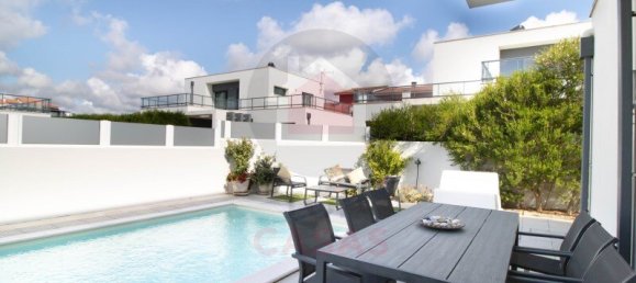 3 bedrooms Villa in Sao Martinho do Porto, Portugal No. 263579 3