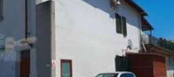 4 bedrooms Apartment in Pistoia, Italy No. 365089 3