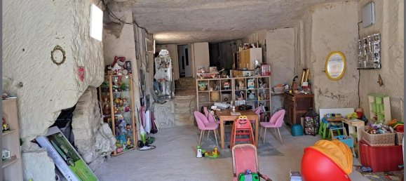 2 bedrooms House in Cinq-Mars-la-Pile, France No. 65480 2