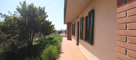 2 bedrooms Villa in Suvereto, Italy No. 1501 3