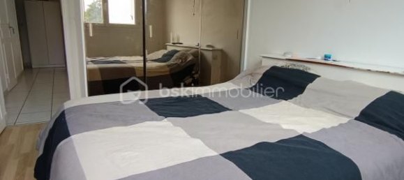 2 bedrooms Apartment in Saint-Cyr-sur-Loire, France No. 254511 5