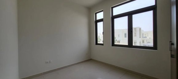 3 bedrooms Villa in Dubai, UAE No. 42699 28