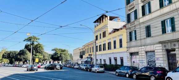 2 rooms Commercial property in Rome, Italy No. 317539 10