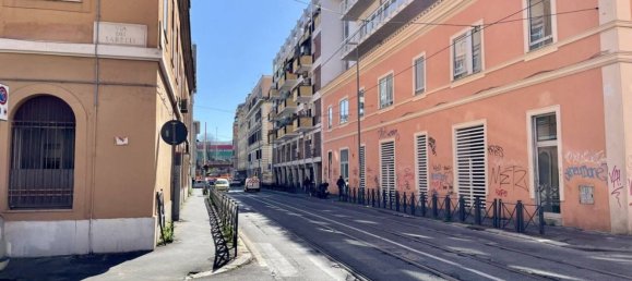 2 rooms Commercial property in Rome, Italy No. 317539 12
